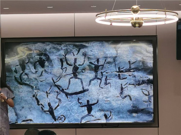 綿陽中旅行假日旅行社舉行“什邡號(hào).2025熊貓專列”旅游線路分享會(huì)